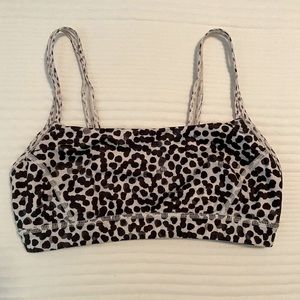 Polka dot Lululemon sports bra sz 6